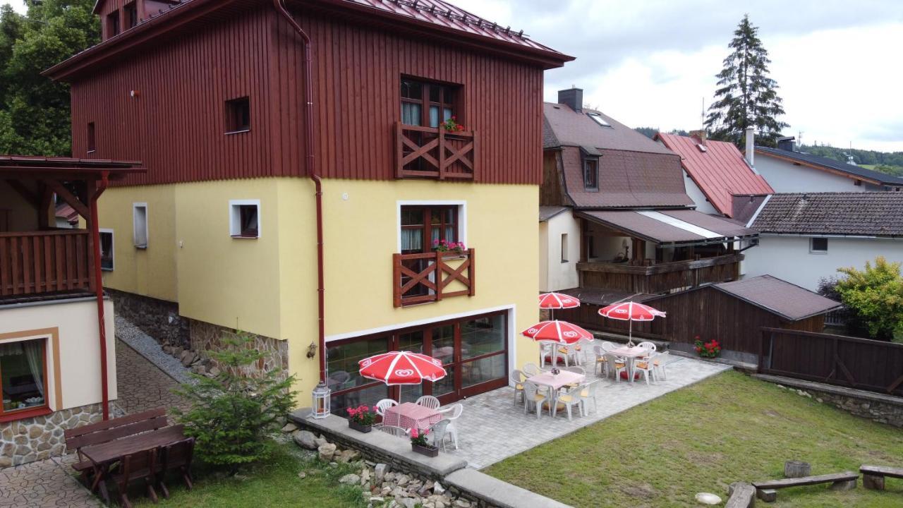 Penzion Pohadka Zelezna Ruda Exterior photo
